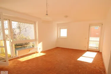 Helle 3 - Zimmer Wohnung in der Prof. Franz Spath Siedlung in St. Peter