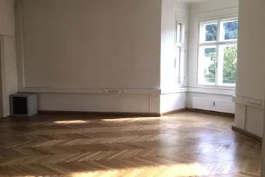 Charmante Büroetage im wunderschönen Altstadthaus