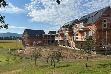 Fertigstellung 01/2026! Sonnige Balkonwohnung Nähe Leibnitz mit dem Luxus dieser Aussicht-Schlossblick!