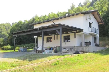 SOFORT BEZUGSFERTIGES NIEDRIGENERGIE-EINFAMILIENHAUS MIT HOCHWERTIGER AUSSTATTUNG IN ORTSRANDLAGE