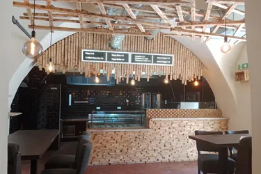 Ablöse- und Provisionsfrei - Imbiss / Restaurant in der Innenstadt mit neuwertiger Einrichtung