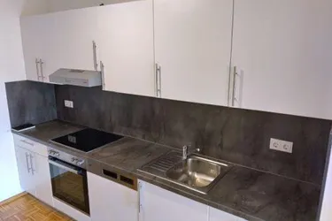2 ZIMMER-NEUBAU + sonniger Süd-Balkon 4m² + extra Küche möbliert + Lift + nähe Hauptbahnhof!