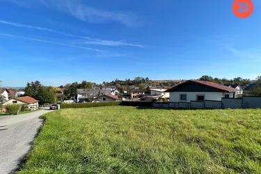 Schönes Baugrundstück in ruhiger Lage in Strassham - Nur 20 Minuten von Linz - ohne BAUZWANG