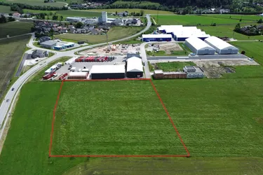 Betriebsbaugrundstück in zentraler Lage im Gewerbepark Neukirchen a. d. Vöckla / Zipf