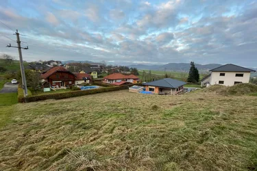 Baugrundstück in ruhiger Siedlungslage mit Blick ins Grüne - voll aufgeschlossen in Bruckmühl / Obermühlau