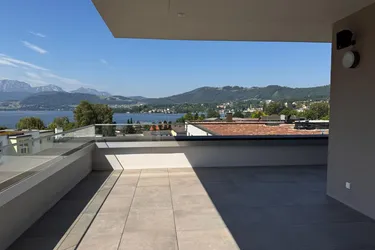 Traunseeblick genießen! Exklusives Penthouse auch Zweitwohnsitz mit wenigen Schritten zum öffentlichen Badeplatz, Nähe Grünbergseilbahn - SCHNELLBEZUG