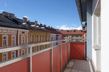5 Zimmer I 4 Bäder I Sanierungsbedarf