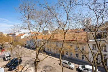 Flexible Ordinations- und Bürofläche mit Innenhofterrasse – ausschließlich gewerblich