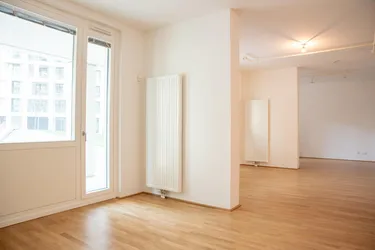 Traumhaftes Büro mit großer Atelierfläche