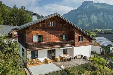 Charmantes Einfamilienhaus mit Gartenoase in idyllischer Naturkulisse
