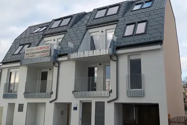 Einziehen und wohlfühlen! 2 Zimmer Wohnung mit Balkon zu vermieten 