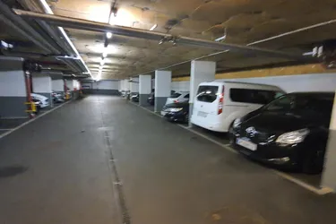 JETZT IHR AUTO VOR HITZE SCHÜTZEN Garagenplatz Lambertgasse 3-5, 1160 WIen zu mieten!