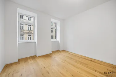 3-ZIMMER ALTBAUWOHNUNG mit Terrasse, perfekte Raumaufteilung, Ruhelage in den Innenhof