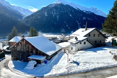 Expose Arlberg - Ehemaliger Bauernhof mit Blick auf den hohen Riffler
