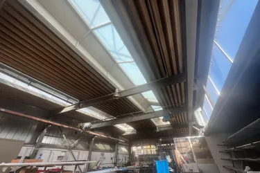 Lagerhalle mit bester Infrastruktur und großer Außenfläche