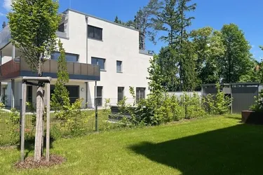 Exklusive 2-Zimmer-Neubauwohnung mit Eigengarten