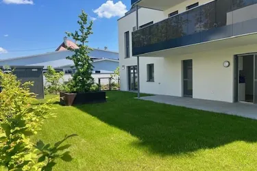 Exklusive 2-Zimmer-Neubauwohnung mit Eigengarten