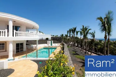 Exklusive Luxusvilla mit Meerblick in Lanzarote, in Puerto Calero zu verkaufen € 2.400.000