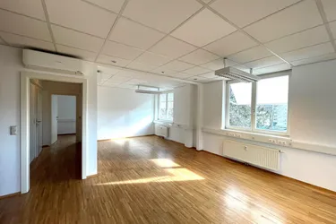 Moderne Bürofläche in begehrter Lage: Kalvarinbergstraße als Ihr neuer Geschäftsstandort