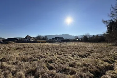 Sonniges &amp; ebenes Baugrundstück in familienfreundlicher Wohnlage: Ihr neues Zuhause im Norden von Graz