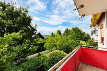 Attraktive Familienwohnung in St. Peter – 3,5 Zimmer, Balkon &amp; TG-Stellplatz