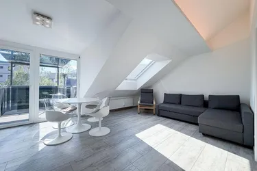 Moderne 2-Zimmer-Dachgeschosswohnung mit sonnigem Balkon nahe der Mur in Graz-Lend