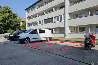Innsbruck - 4 Parkplätze in Innenhoflage zu vermieten