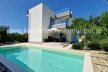 Luxus-Villa mit Meerblick!
