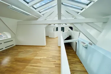 Exklusives Maissonettebüro mit Terrasse am Nußdorferplatz zu vermieten!