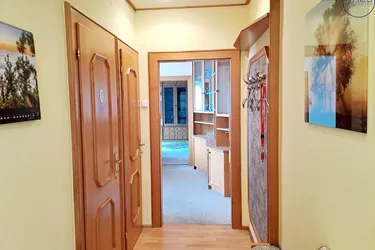 Krems Stadt (Mitterau): Gepflegte 3-Zimmer-Wohnung in Ruhelage