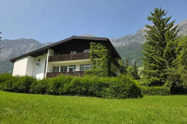 Vielfältiges Wohn- und Geschäftshaus mit Ferienwohnung in Innerbrazraz