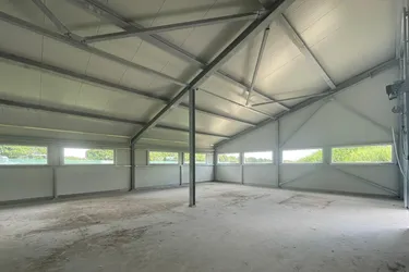 Miete - Neuwertige 1260m² Halle in 8403 Lang, Steiermark - Ideal für Industrie/Gewerbe! *Teilvermietung möglich*