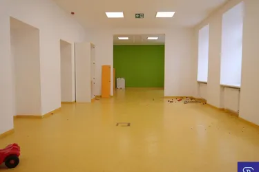 Renovierte 304m² Büro- oder Praxisfläche Nähe Allerheiligenplatz - 1200 Wien