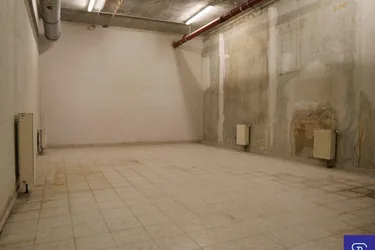 Ebenerdige 91m² Lagerfläche mit Hauszentralheizung Nähe Rautenweg - 1220 Wien
