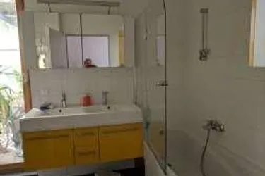 Expose Familienwohnung oder WG Wohnung mit Garten und Atrium