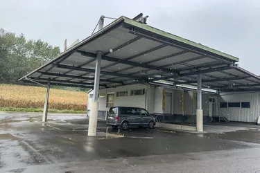 Unterstellplatz für Ihr Wohnmobil, Ihren Wohnwagen, usw ...!