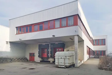 Eigenständiges Lagerhaus mit Bürofläche in bester Lage in der Richard-Strauss-Strasse, Industriegebiet Inzersdorf !