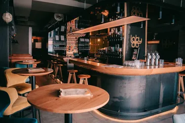 Einzigartige Gelegenheit: Stilvolles Lokal mit Clubbereich &amp; Schanigarten in bester Lagen in Ottakring!