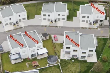 "Einzigartige Gelegenheit! Familienhaus auf Eigengrund mit Keller und großem Garten- Ihr neues Zuhause !"