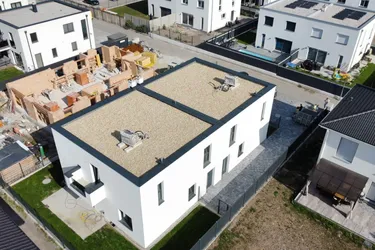 "Rarität am Markt: Exklusives Doppelhaus in Top-Lage -LEISTBARES FAMILIENHAUS NÄHE WIEN/ Schwechat