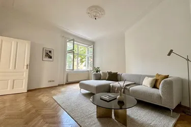 CHARMANTER ALTBAU mit Lift in Hofruhelage mit Top-Anbindung