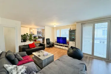 Hernals, 98 m2 große 3 Zimmer Wohnung mit Loggia und Garagenbox zu verkaufen!