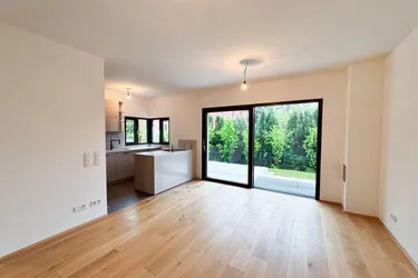 ERSTBEZUG! Doppelhaushälfte mit 148,42 m2, 5 Zimmer in ruhiger Wohnlage mit Aussicht!