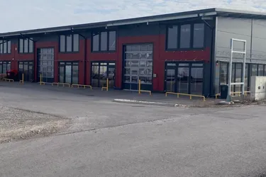 Voll klimatisierte und geheizte Gewerbehalle in Oberwaltersdorf – nähe Bahnhof