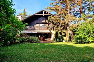 Charmantes Einfamilienhaus mit großem Grundstück in Simmering – Jetzt in Ihre Zukunft investieren!