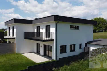 Erstbezug!Sehr exklusive Haushälfte mit Luxusausstattung in Lind ob Velden!