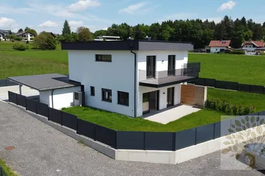 Erstbezug!Sehr exklusive Haushälfte mit Luxusausstattung in Lind ob Velden!