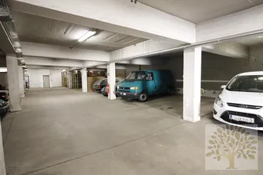 Tiefgaragenplätze in Zentrumsnähe zu Vermieten!