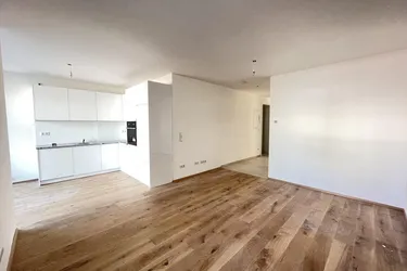 3 Zimmer mit großem Balkon bei U2 / Top 3 - Wärmepumpe