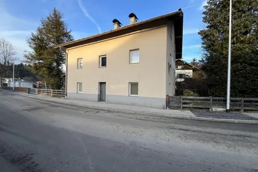 Kufstein: Haus mit 4 Wohnungen